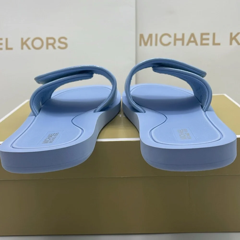 Michael Kors Slide Logo Sandals Palmer Ombré Signature
Light Sky
NWT - Picture 12 of 16